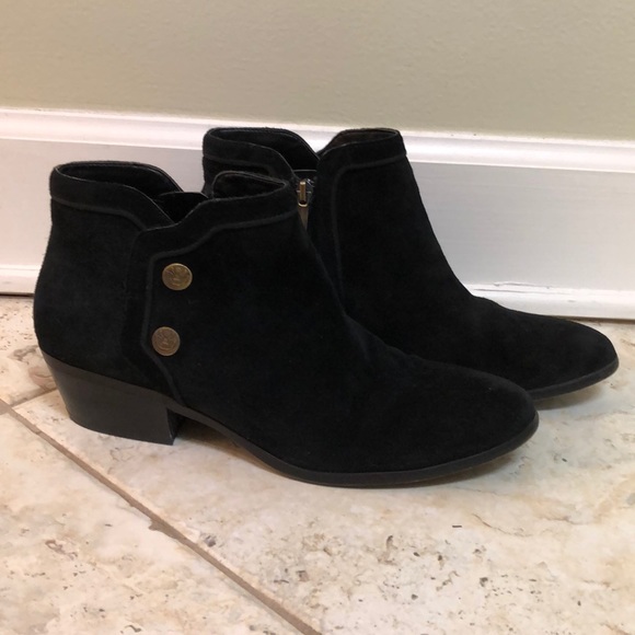 Black booties - Picture 1 of 3